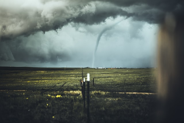 Signs a tornado is coming