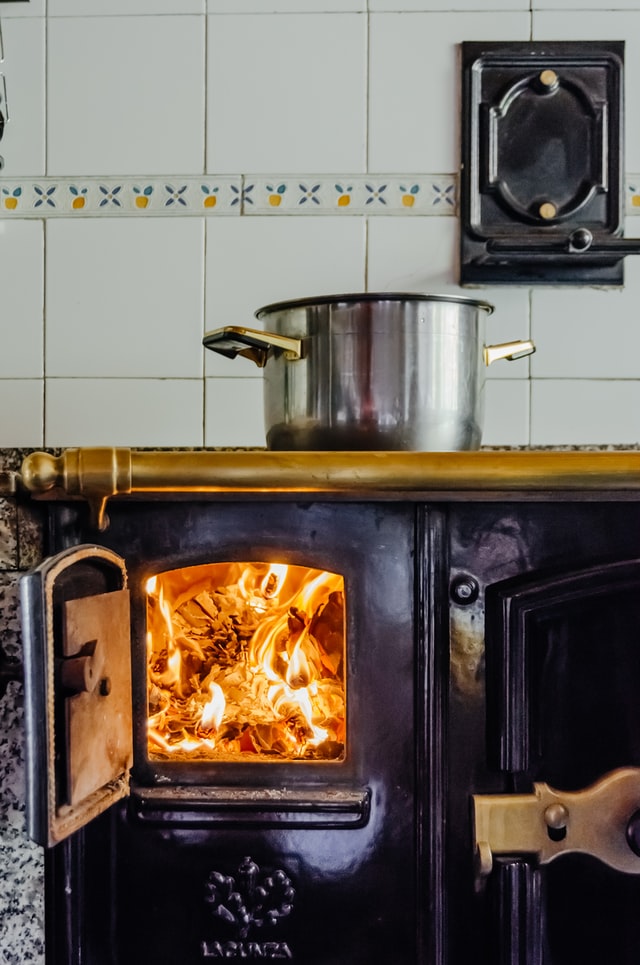 Safe Indoor Cooking without Electricity using wood stove